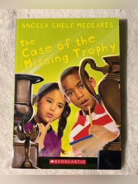 💜 "The Case of the Missing Trophy" by Angela Shelf Medearis